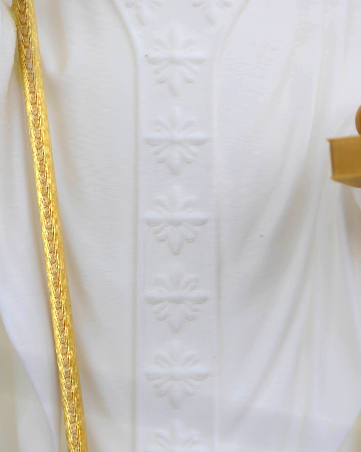 Dettaglio ricamo veste San Nicola